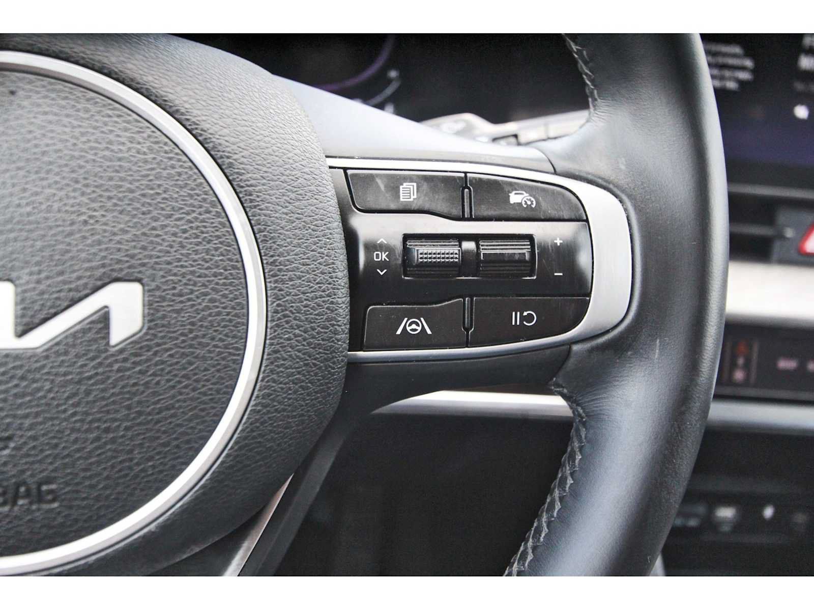 Used 2025 Kia Sportage X-Line AWD/4WD image 16