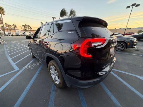 Used 2023 GMC Terrain SLE image 6