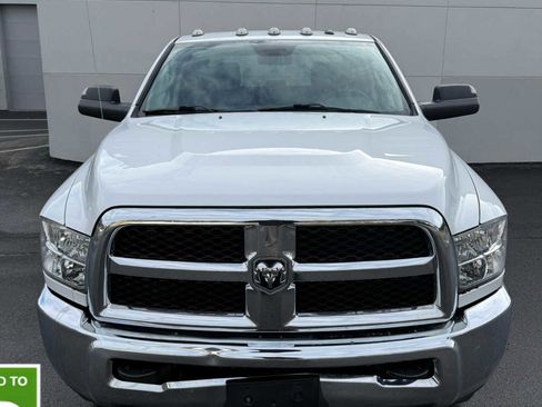 Used 2018 RAM 2500 Tradesman w/ Chrome Appearance Group image 5