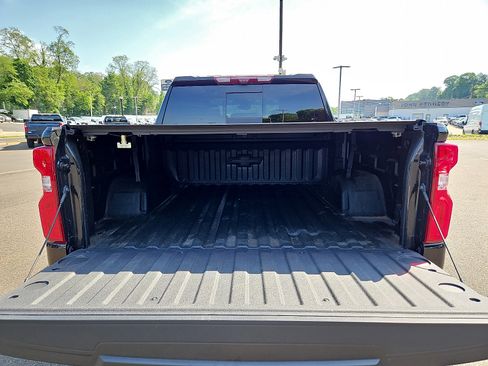 Used 2023 Chevrolet Silverado 1500 LTZ w/ LTZ Premium Package AWD/4WD image 29