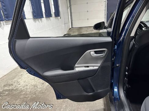 Used 2019 Kia Niro LX FWD image 19