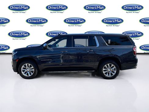Used 2023 Chevrolet Suburban Premier image 4