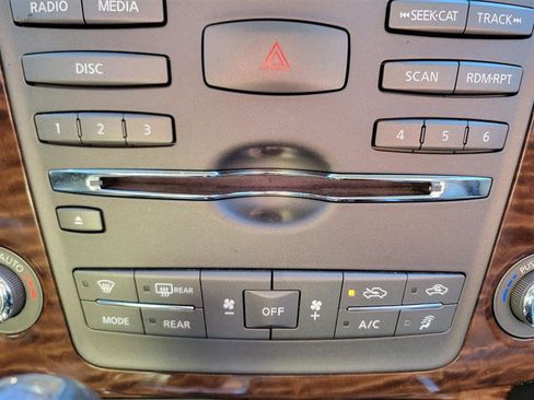 Used 2018 Nissan Armada Platinum w/ Captain Seat Package image 34