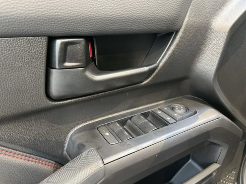 Used 2025 Toyota Tacoma TRD Pro image 15