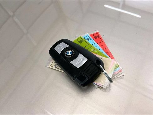 Used 2014 BMW Z4 sDrive28i RWD image 9