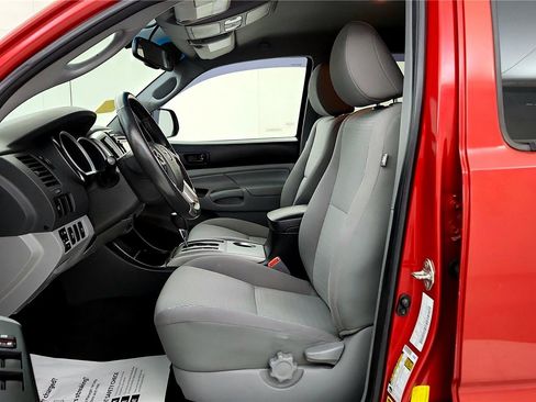 Used 2015 Toyota Tacoma 4x4 Double Cab w/ SR5 Package image 25