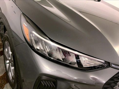 Used 2025 Ford Escape ST-Line AWD/4WD image 28