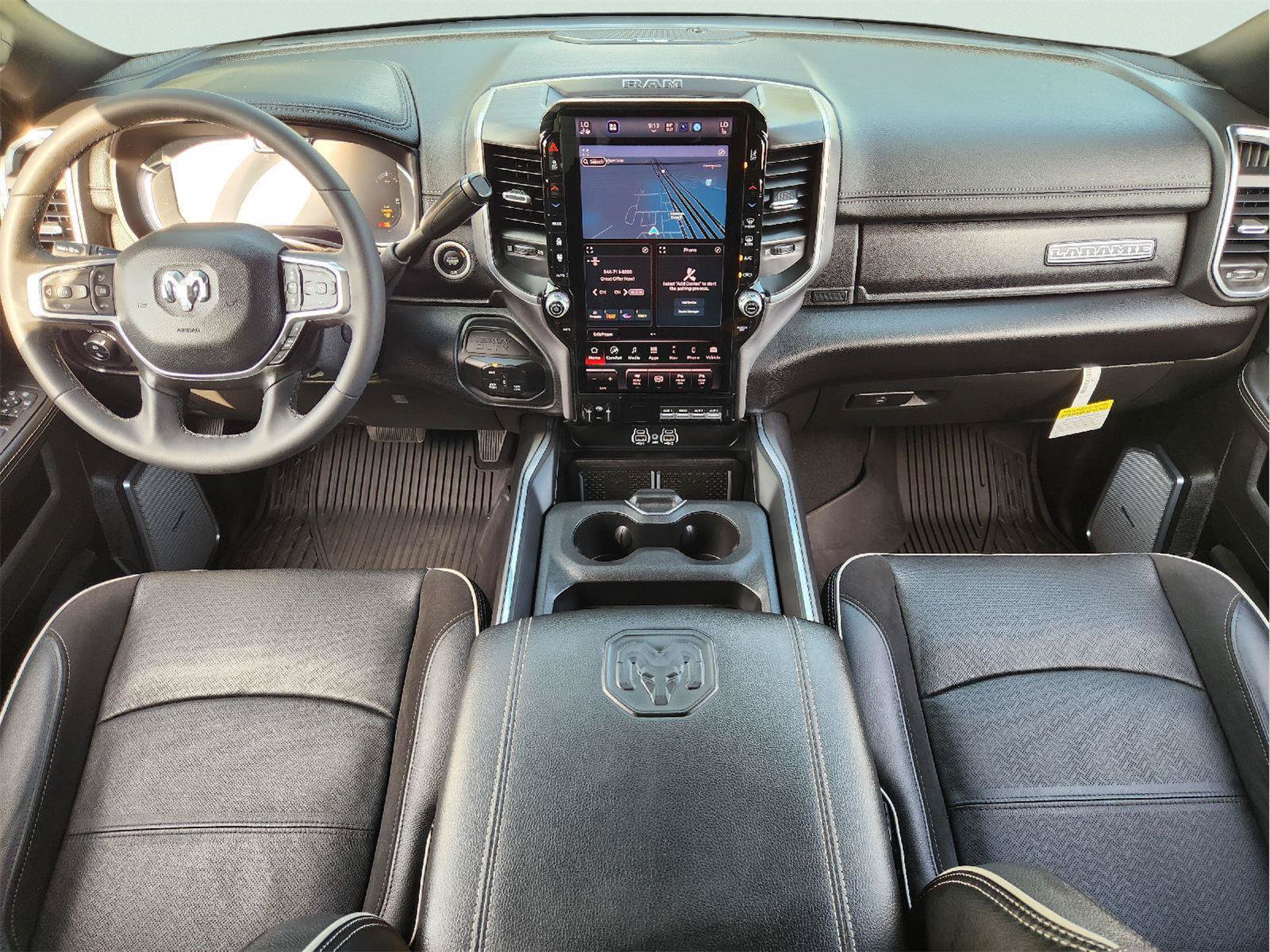 Used 2025 RAM 2500 Laramie AWD/4WD image 21