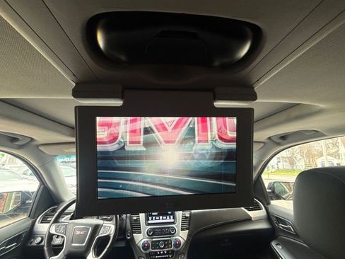 Used 2019 GMC Yukon XL SLT w/ Open Road Package image 22