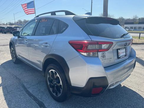 Used 2023 Subaru Crosstrek 2.0i Premium image 5