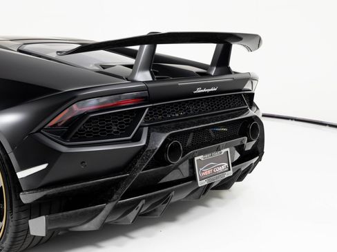 Used 2018 Lamborghini Huracan Performante image 68