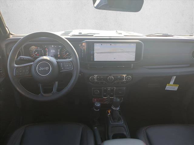 Used 2025 Jeep Wrangler Unlimited Rubicon AWD/4WD image 16