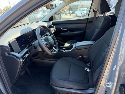 Used 2025 Hyundai Tucson SEL FWD image 29