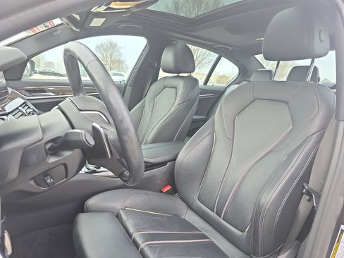 Used 2019 BMW 530i xDrive w/ Convenience Package image 15