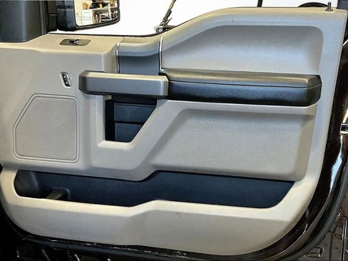 Used 2019 Ford F150 XLT w/ XTR Package image 20