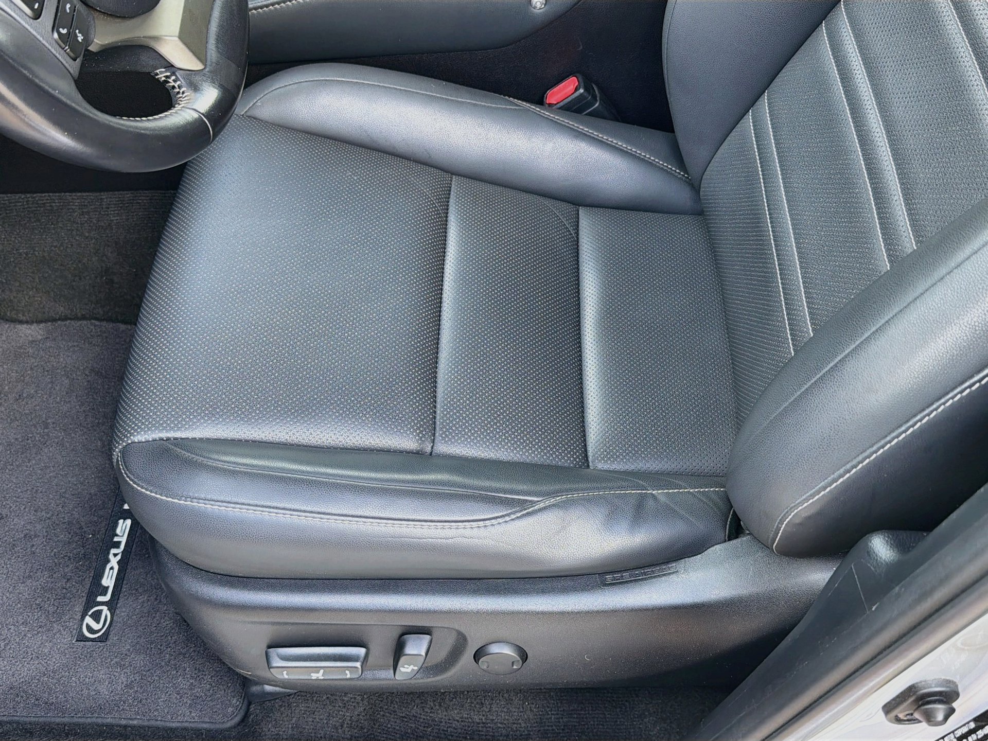 Used 2016 Lexus NX 200t FWD w/ Premium Package image 22