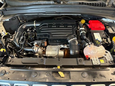 Used 2022 Jeep Renegade Latitude image 21