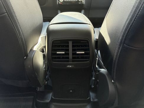 Certified 2023 Ford Escape Platinum w/ Premium Technology Package image 32