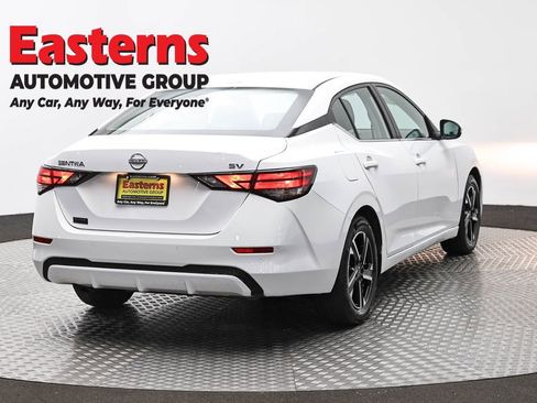 Used 2024 Nissan Sentra SV FWD image 5