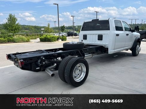 New 2026 RAM 5500 Tradesman AWD/4WD image 17