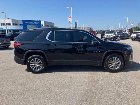 Used 2022 Chevrolet Traverse LT FWD image 8