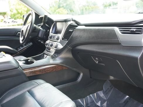 Used 2017 Chevrolet Tahoe LT RWD image 16