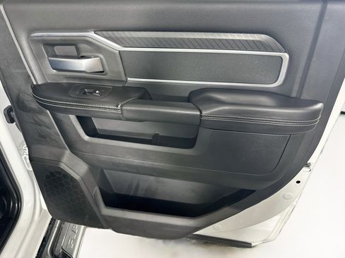 Used 2025 RAM 2500 Big Horn AWD/4WD image 28