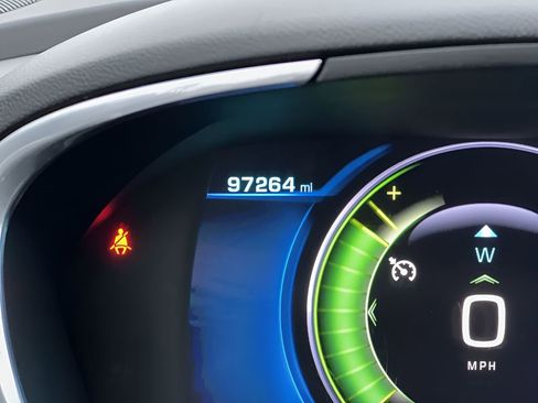 Certified 2017 Chevrolet Volt Premier w/ Driver Confidence II Package image 12