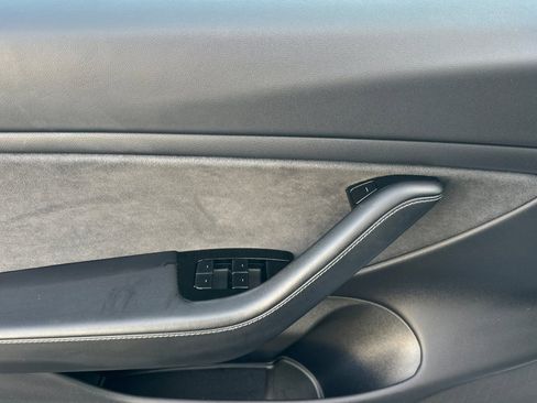 Used 2019 Tesla Model 3 Long Range image 10
