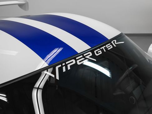 Used 1998 Dodge Viper GTS image 11