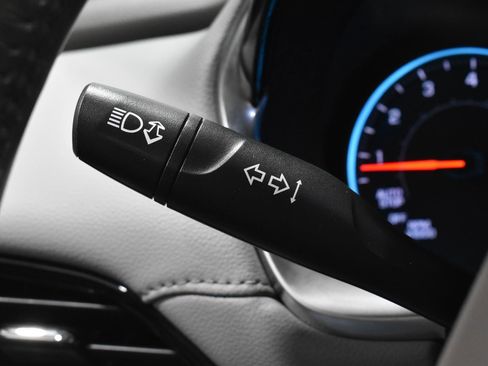 Used 2020 Chevrolet Traverse LT w/ LPO, Floor Liner Package image 14