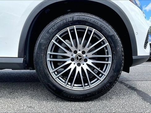 Used 2026 Mercedes-Benz GLC 300 4MATIC image 9