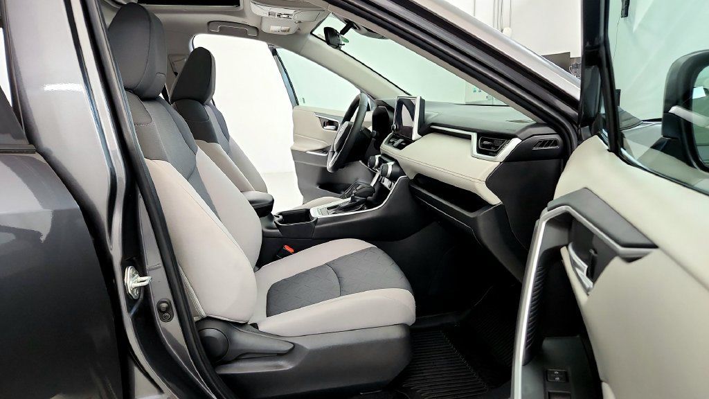 Certified 2024 Toyota RAV4 XLE w/ Convenience Package AWD/4WD image 28