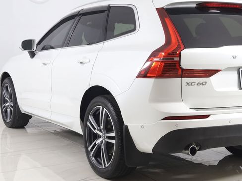 Used 2019 Volvo XC60 T5 Momentum w/ Multimedia Package image 25