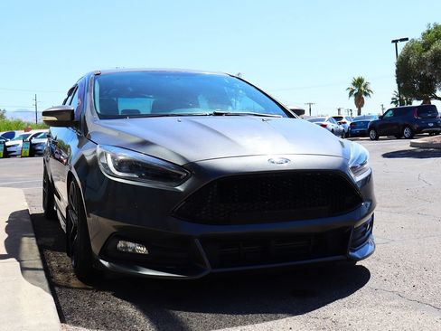 Used 2018 Ford Focus ST FWD image 18