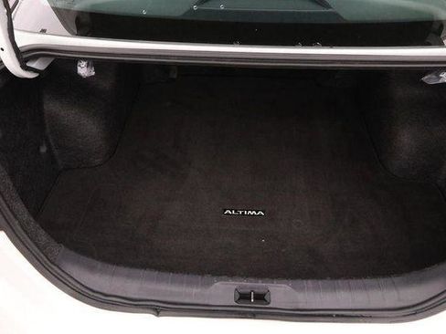 Used 2025 Nissan Altima 2.5 SV image 7