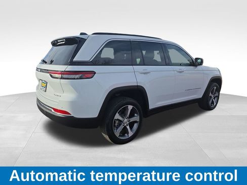 Used 2024 Jeep Grand Cherokee Limited image 6