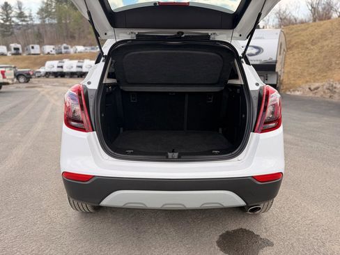 Used 2022 Buick Encore Preferred w/ Safety Package image 23