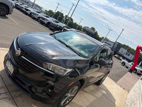 Used 2023 Buick Encore GX Select w/ Sport Touring Package AWD/4WD image 1