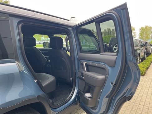 New 2026 Land Rover Defender 110 S AWD/4WD image 17