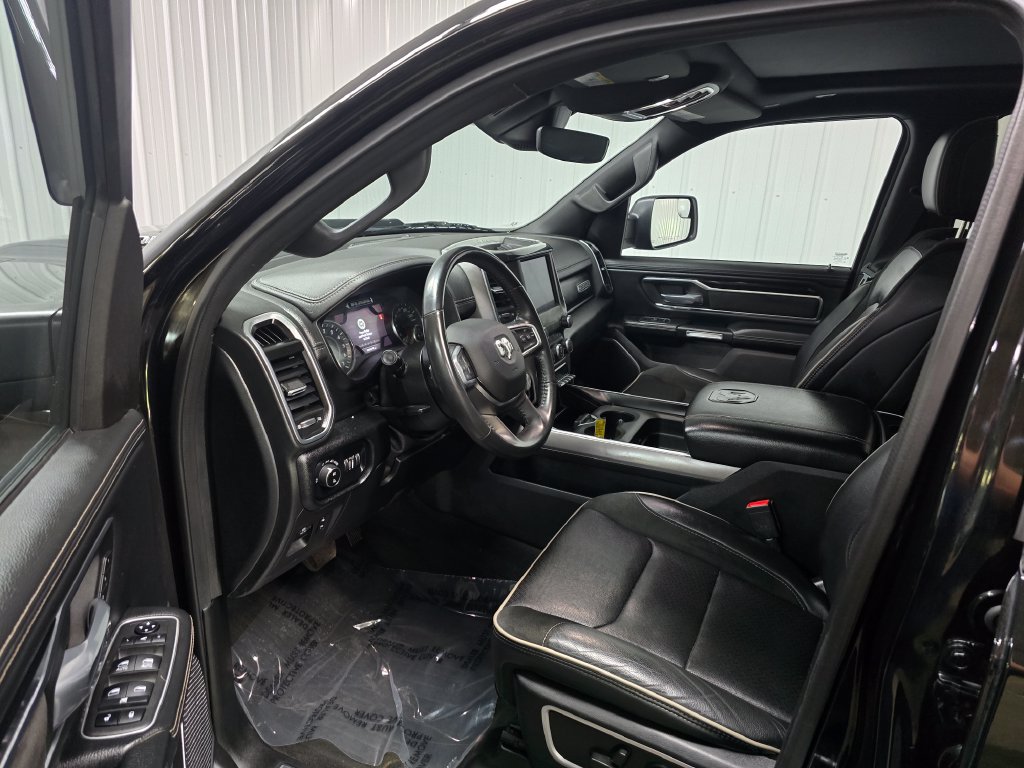 Used 2022 RAM 1500 Laramie w/ Sport Appearance Package AWD/4WD image 19