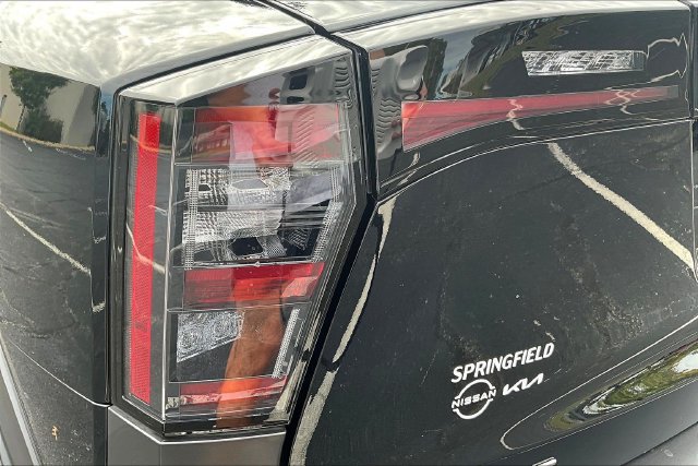 Used 2026 Nissan Kicks S FWD image 22