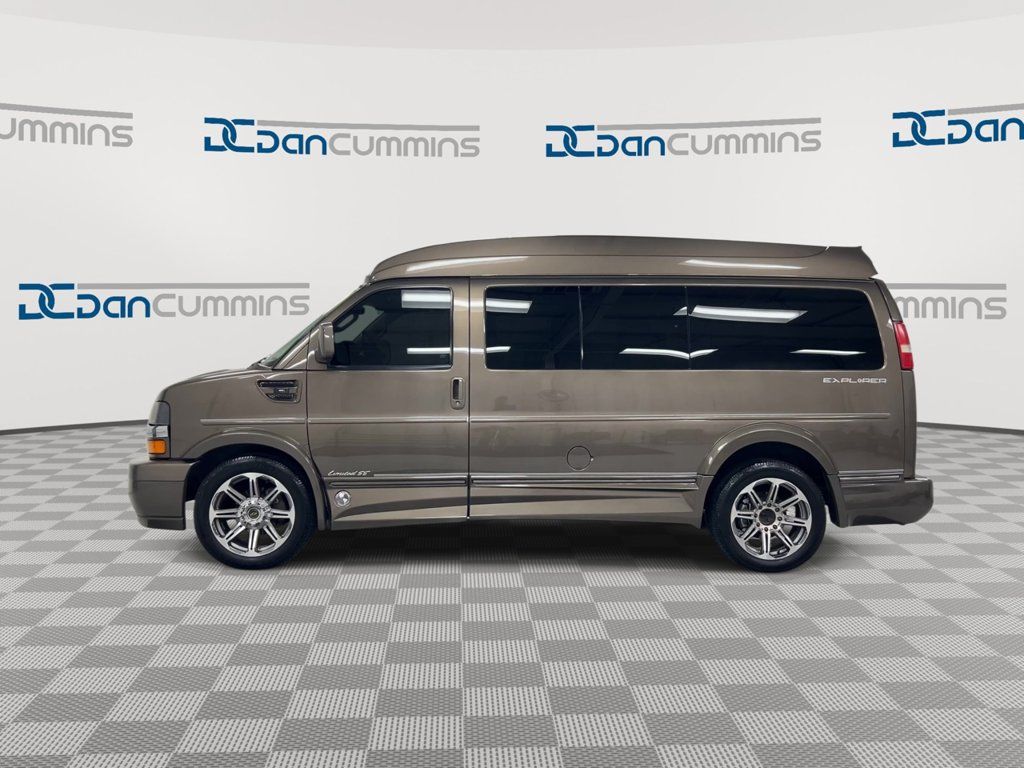 Used 2016 Chevrolet Express 2500 RWD image 5