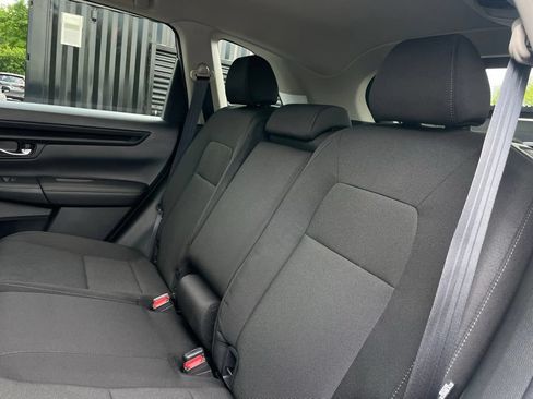 Certified 2025 Honda CR-V EX image 40