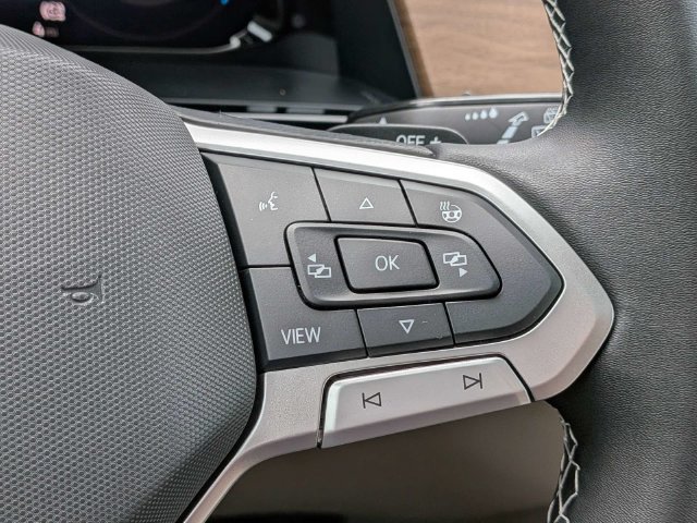 New 2026 Volkswagen Atlas SE FWD image 28