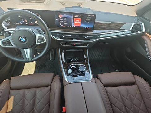 Used 2026 BMW X5 xDrive40i w/ M Sport Package AWD/4WD image 11