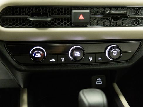 Used 2025 Honda HR-V LX image 20