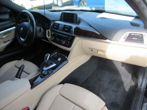 Used 2018 BMW 330i Sedan w/ Convenience Package image 9