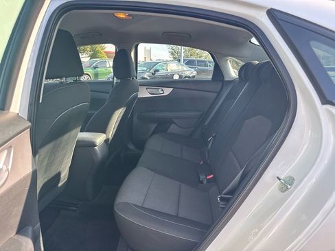 Used 2023 Kia Forte LXS image 14