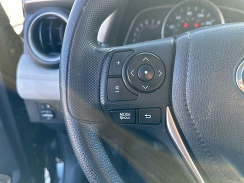 Used 2013 Toyota RAV4 XLE image 20